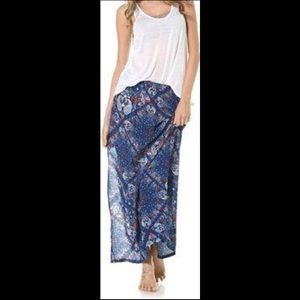 NWT volcom beachy maxi skirt with slit